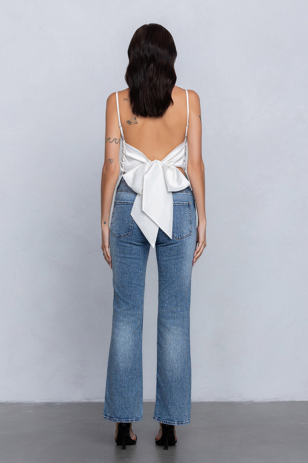 REIA BACK RIBBON TIE CAMI - WHITE