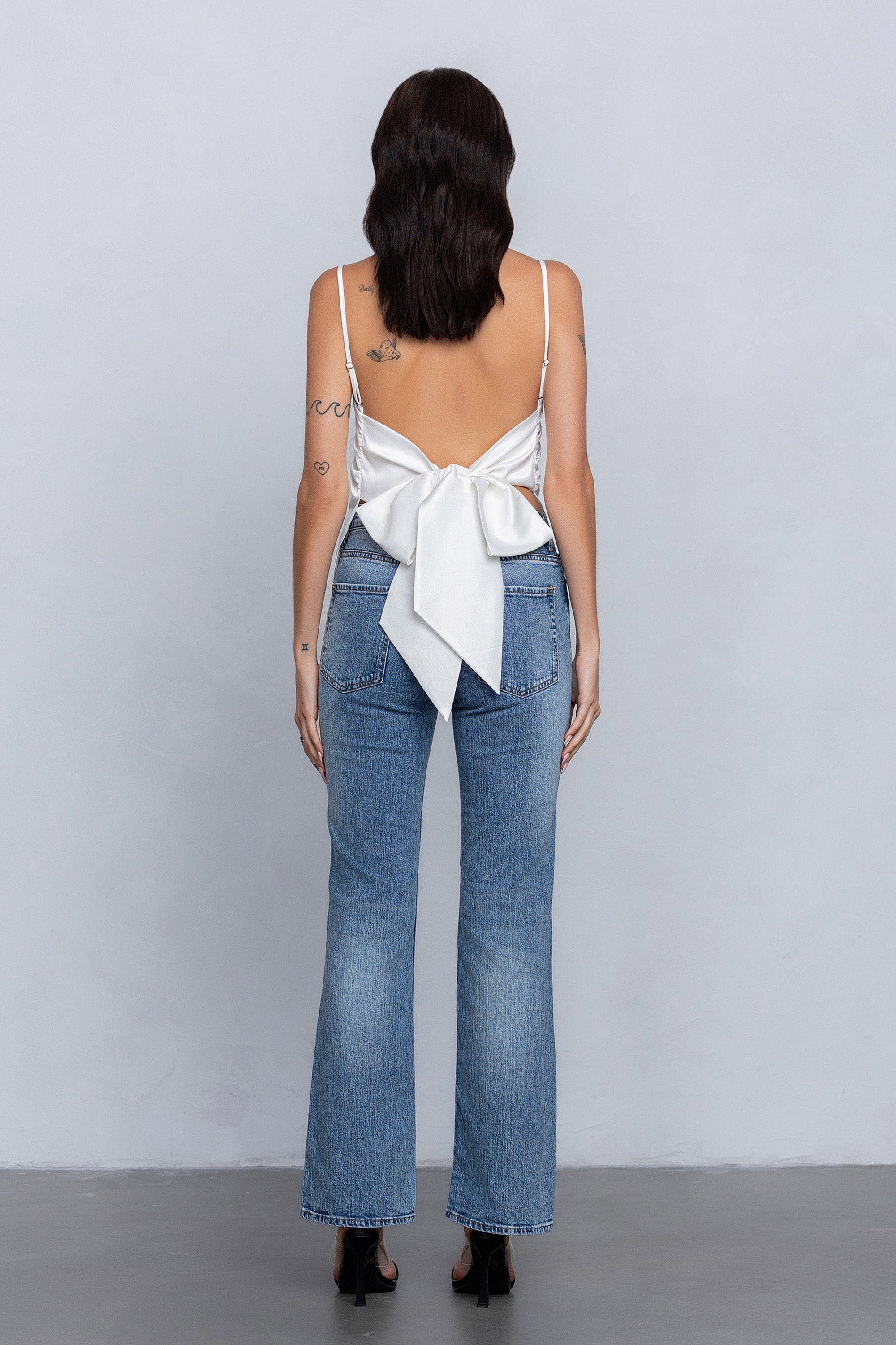 REIA BACK RIBBON TIE CAMI - WHITE