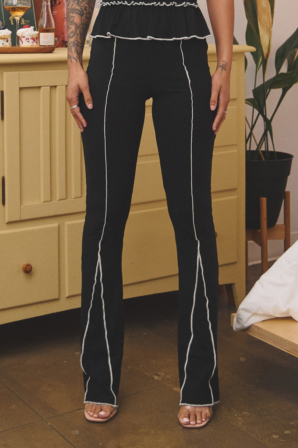 BONNIE FLARED PANTS W/ CONTRAST MERROW STITCH - BLACK