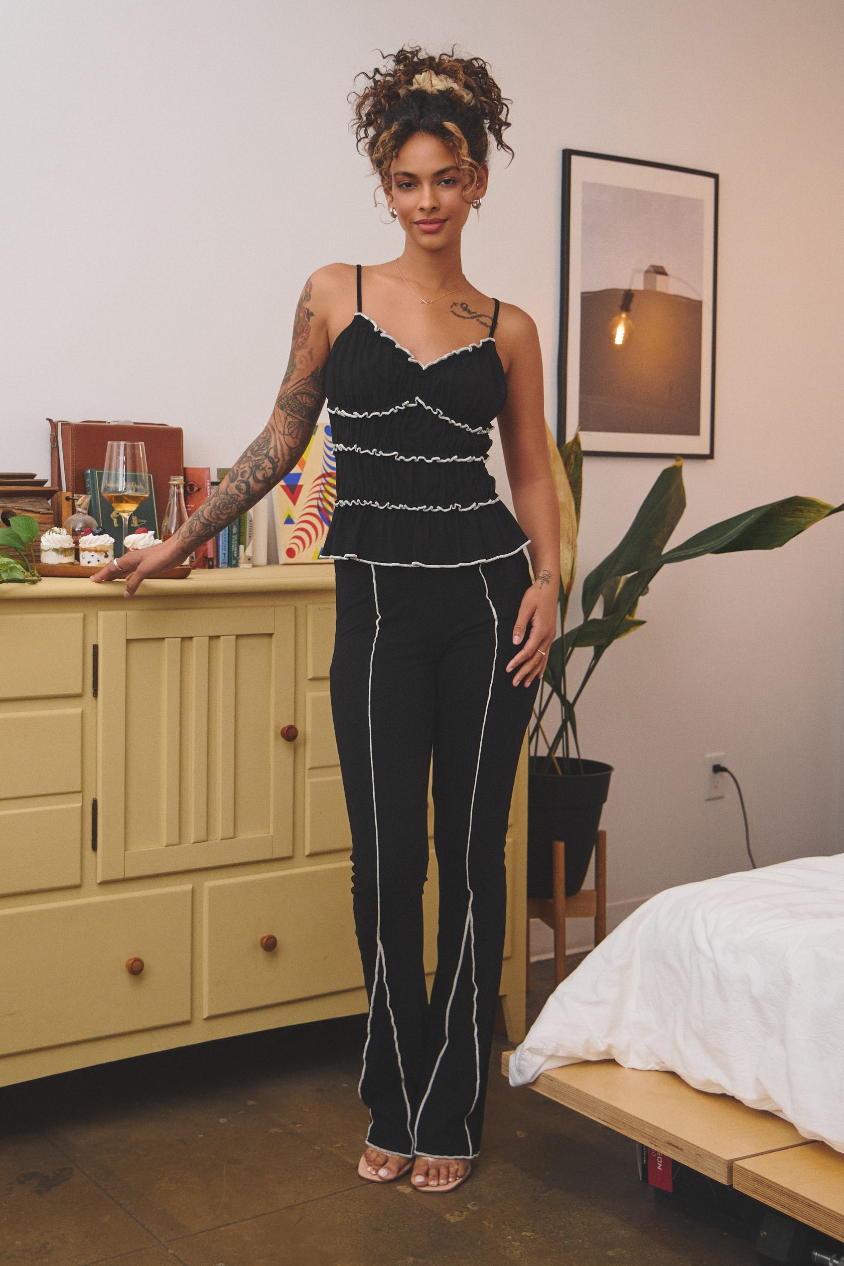 BONNIE FLARED PANTS W/ CONTRAST MERROW STITCH - BLACK