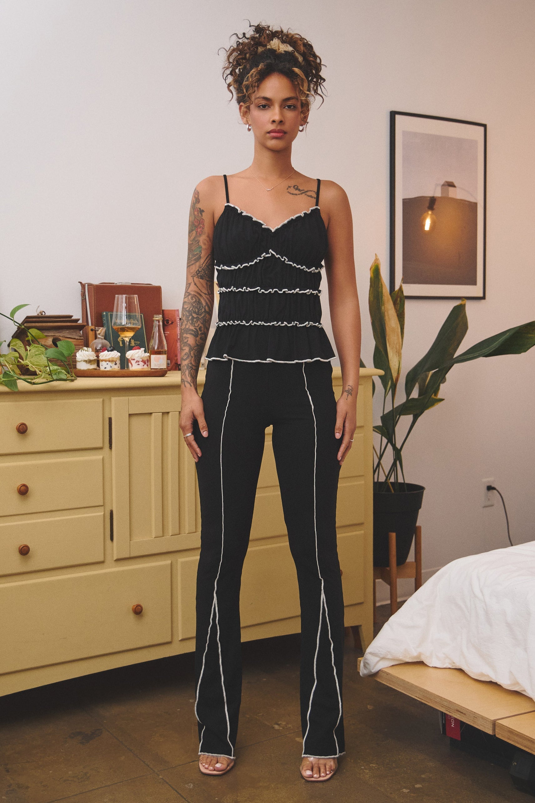 BONNIE FLARED PANTS W/ CONTRAST MERROW STITCH - BLACK