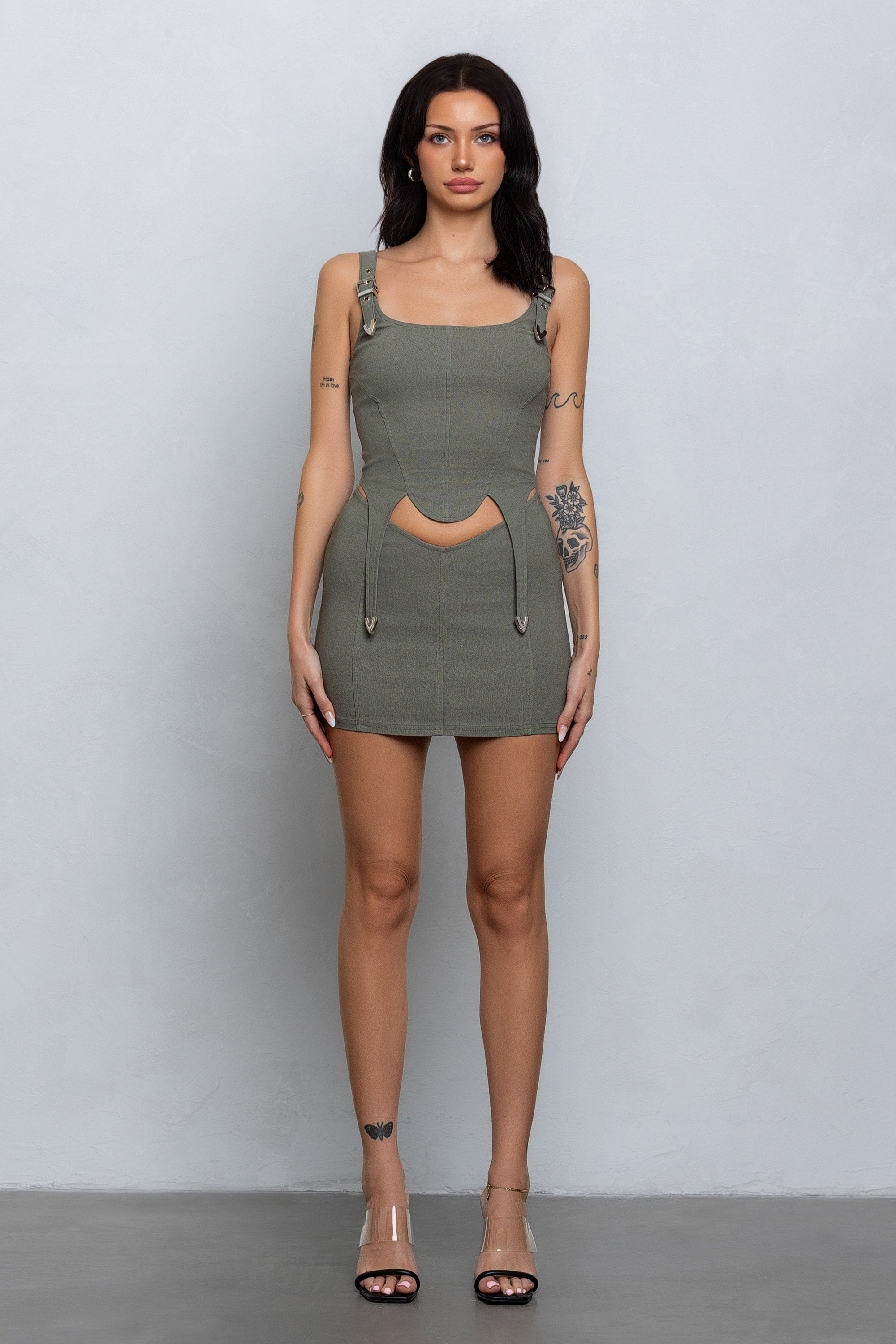 MAVEN BUCKLE DETAIL CROP TOP - OLIVE