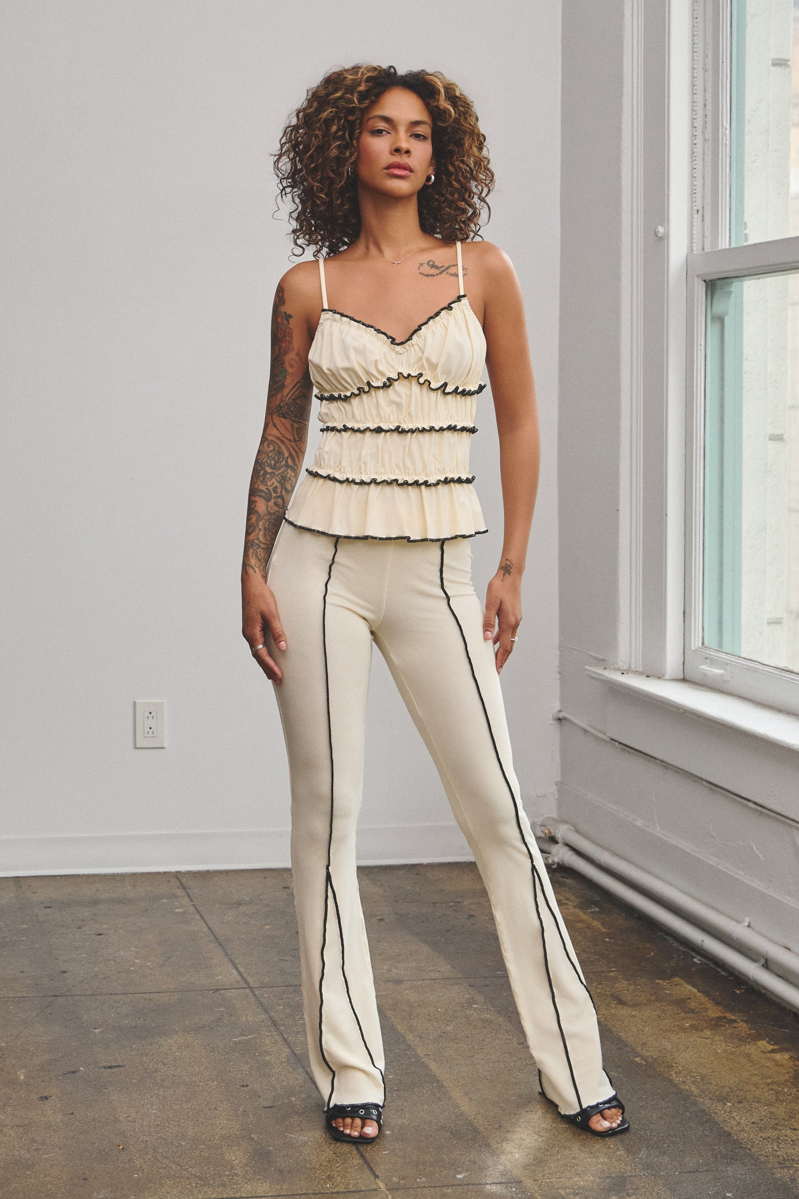 BONNIE FLARED PANTS W/ CONTRAST MERROW STITCH - CREAM