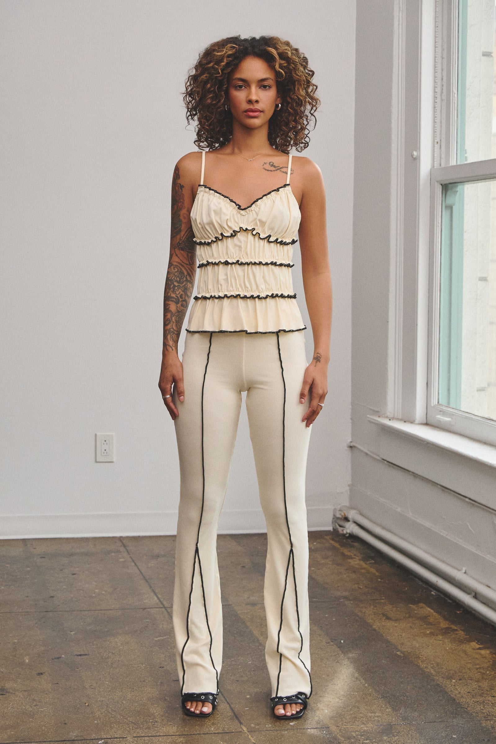 BONNIE FLARED PANTS W/ CONTRAST MERROW STITCH - CREAM
