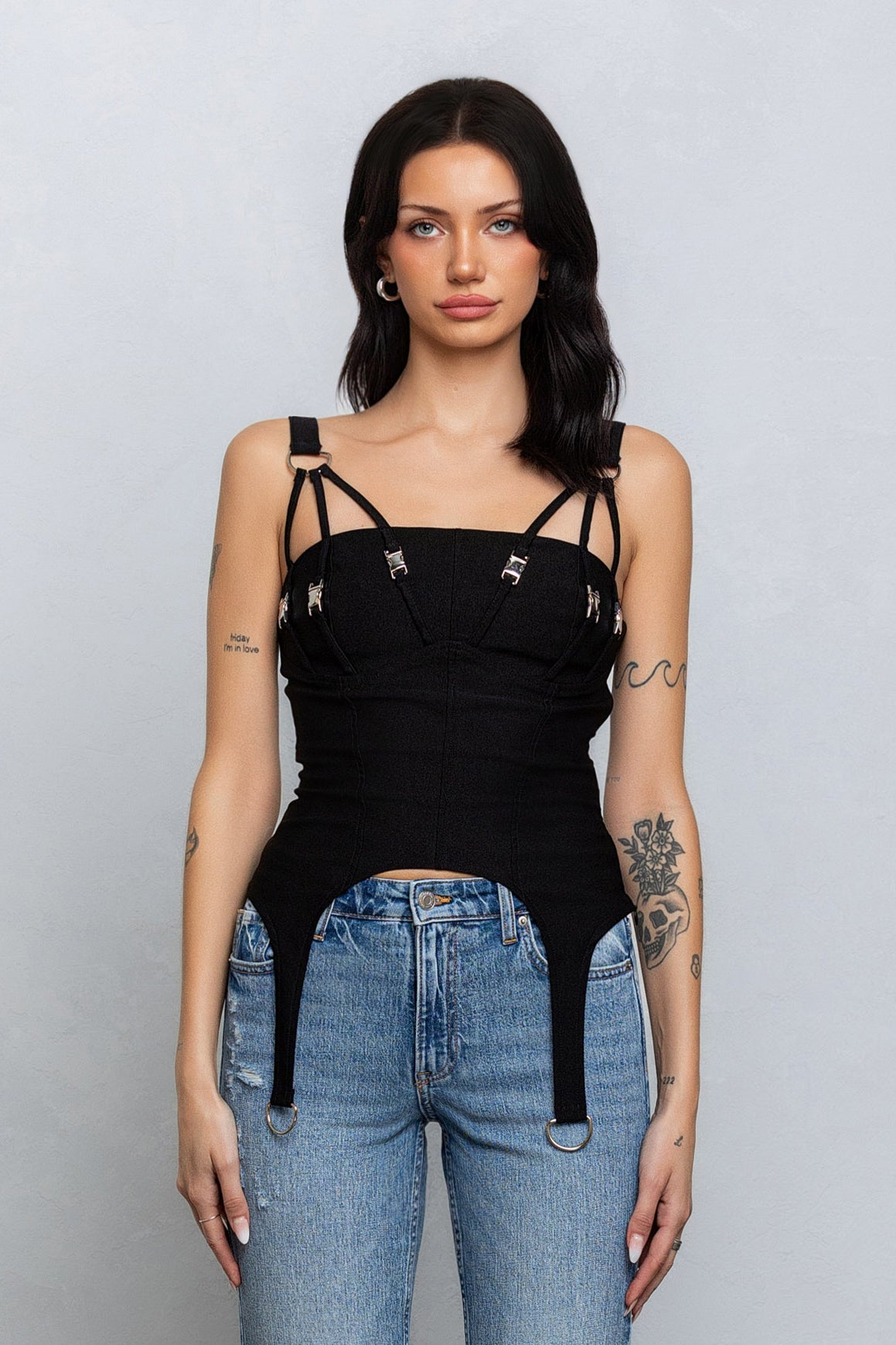 MAVEN BUCKLE TOP - BLACK