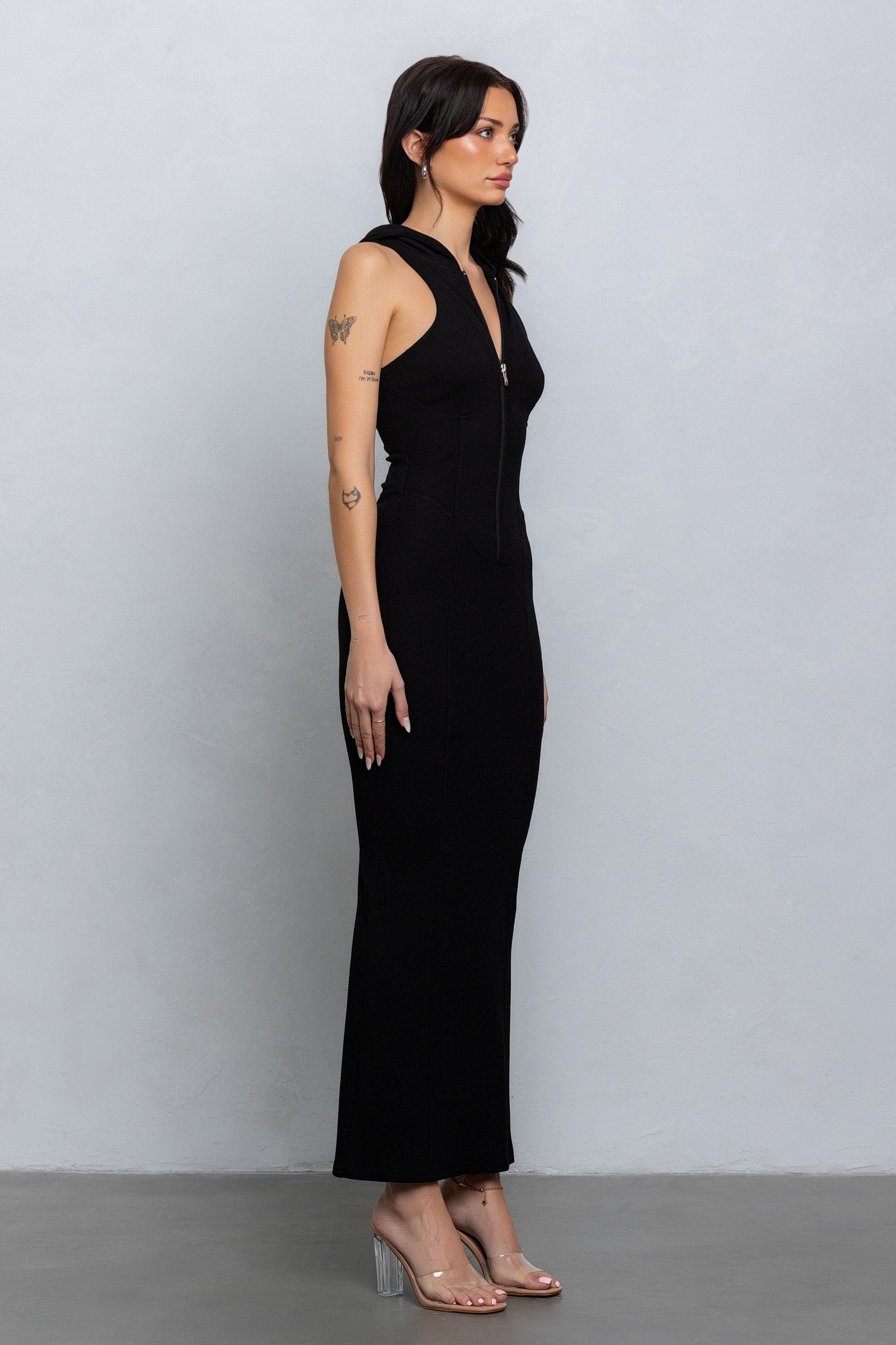 FAYE SLEEVELESS ZIP UP MAXI - BLACK