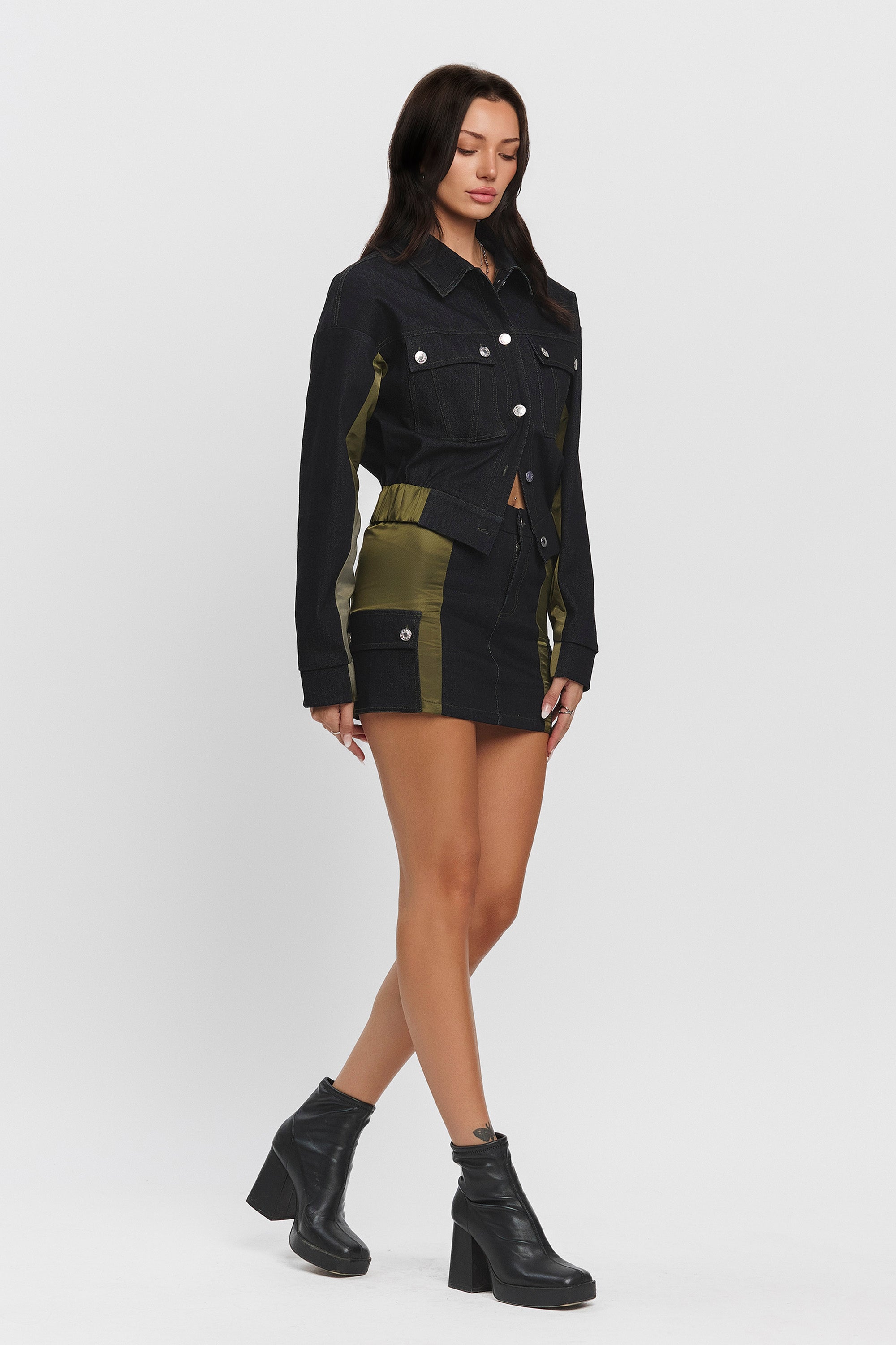 AVERY CONT DENIM CARGO MINI SKIRT
