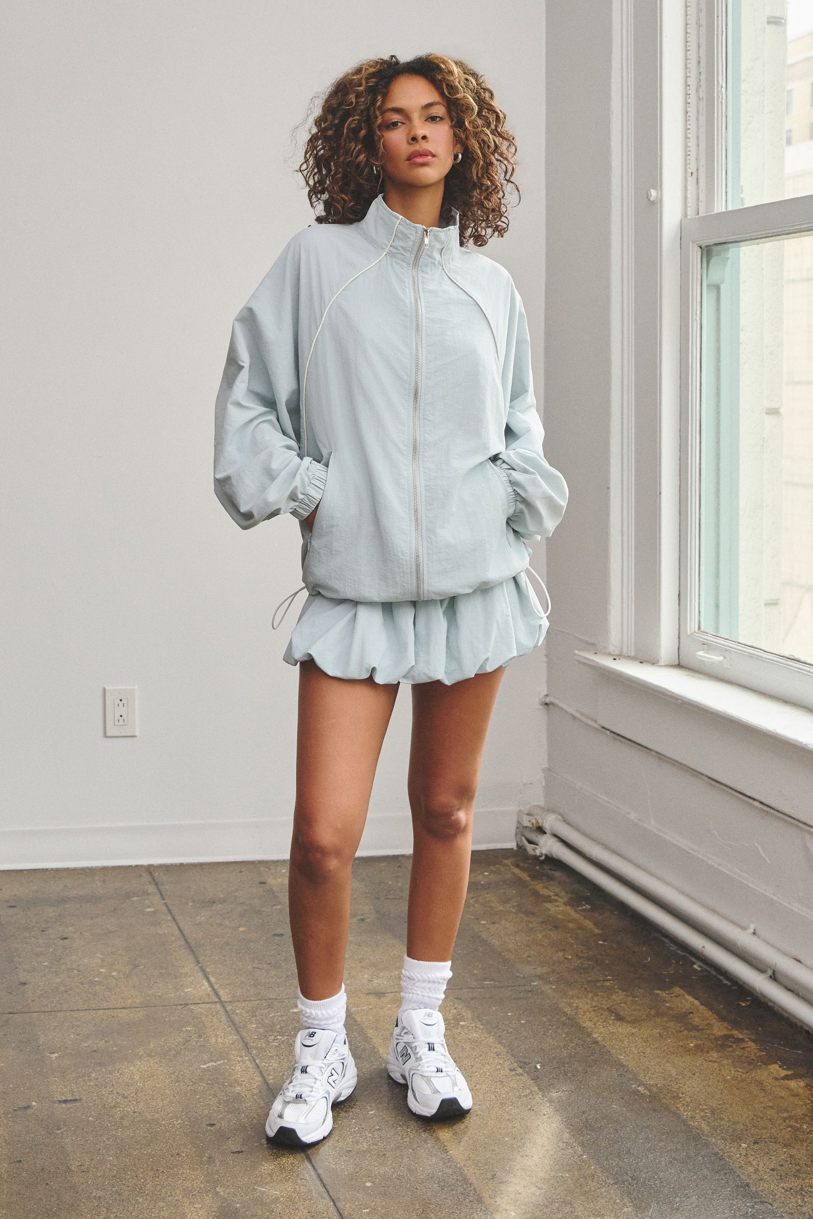 NAIA BUBBLE TRACK SKORT - SEAFOAM
