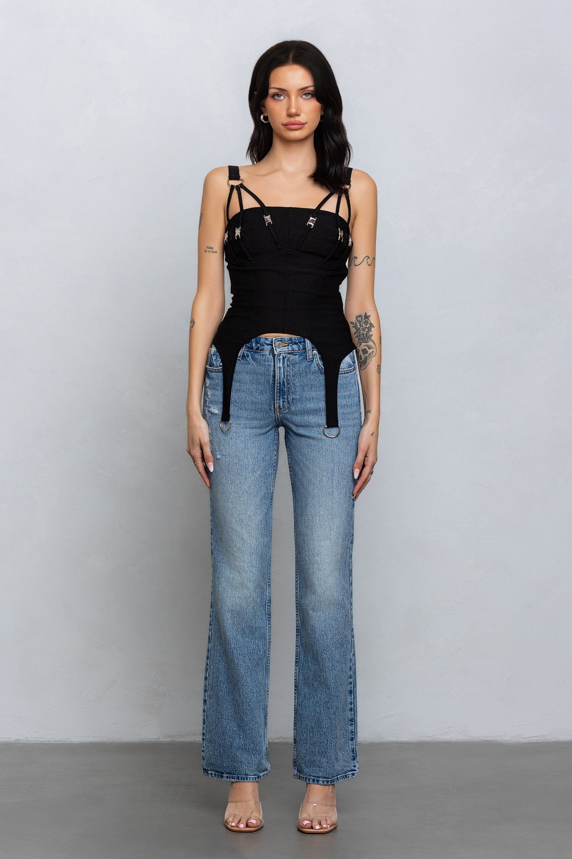 MAVEN BUCKLE TOP - BLACK