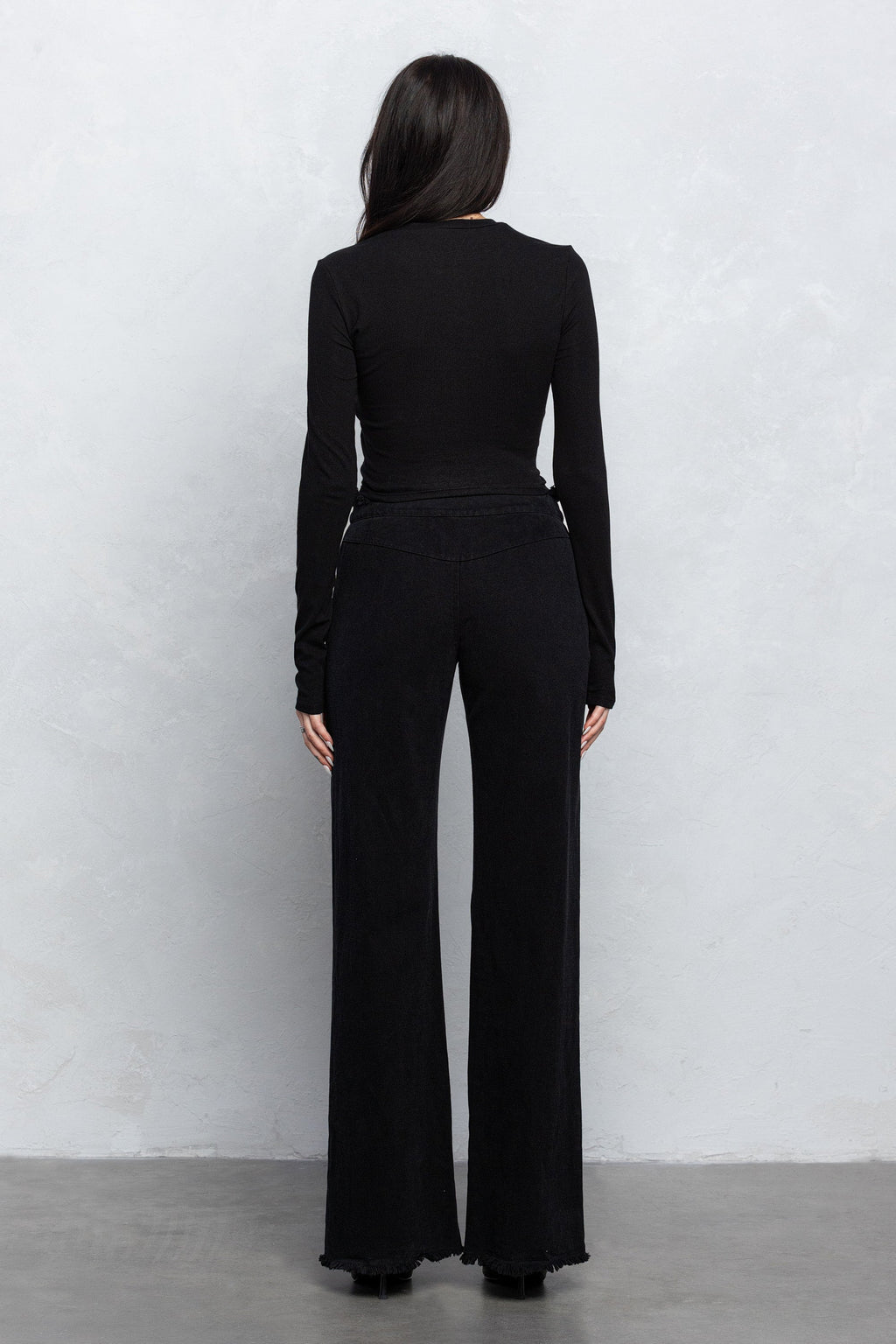 YVETTE RIBBED HOOK & EYE LONG SLEEVE TOP