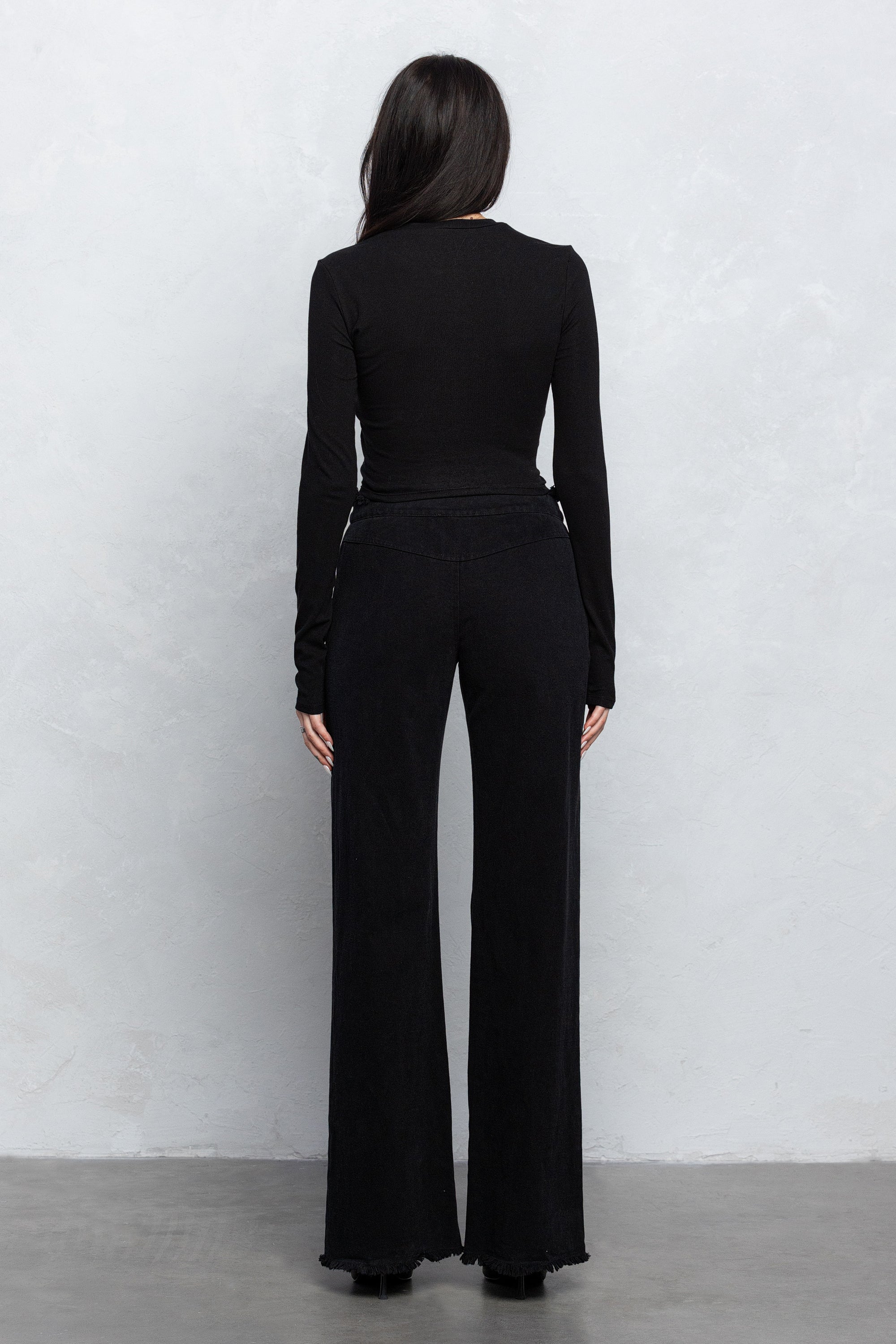 YVETTE RIBBED HOOK & EYE LONG SLEEVE TOP