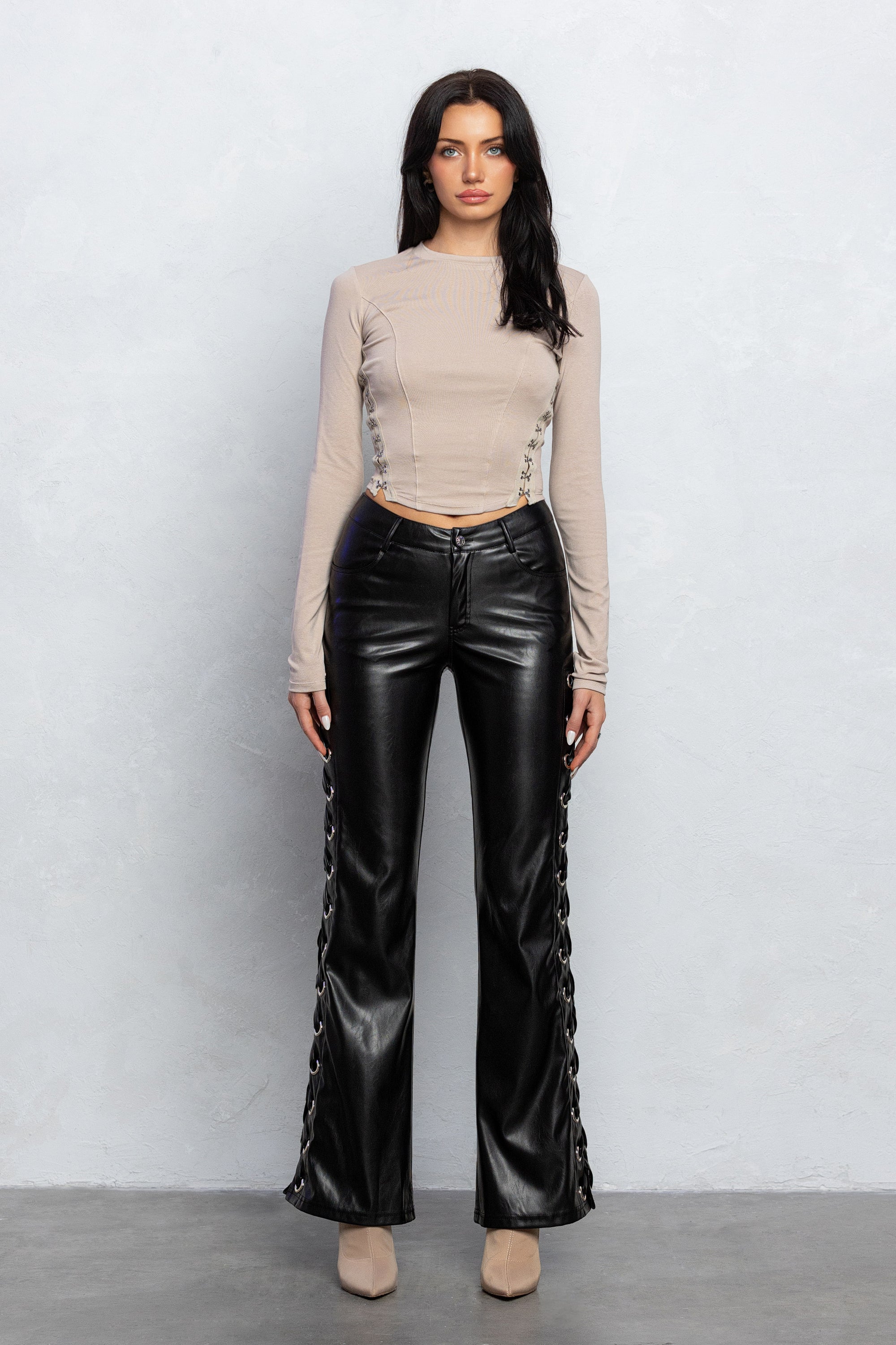 YVETTE RIBBED HOOK & EYE LONG SLEEVE TOP