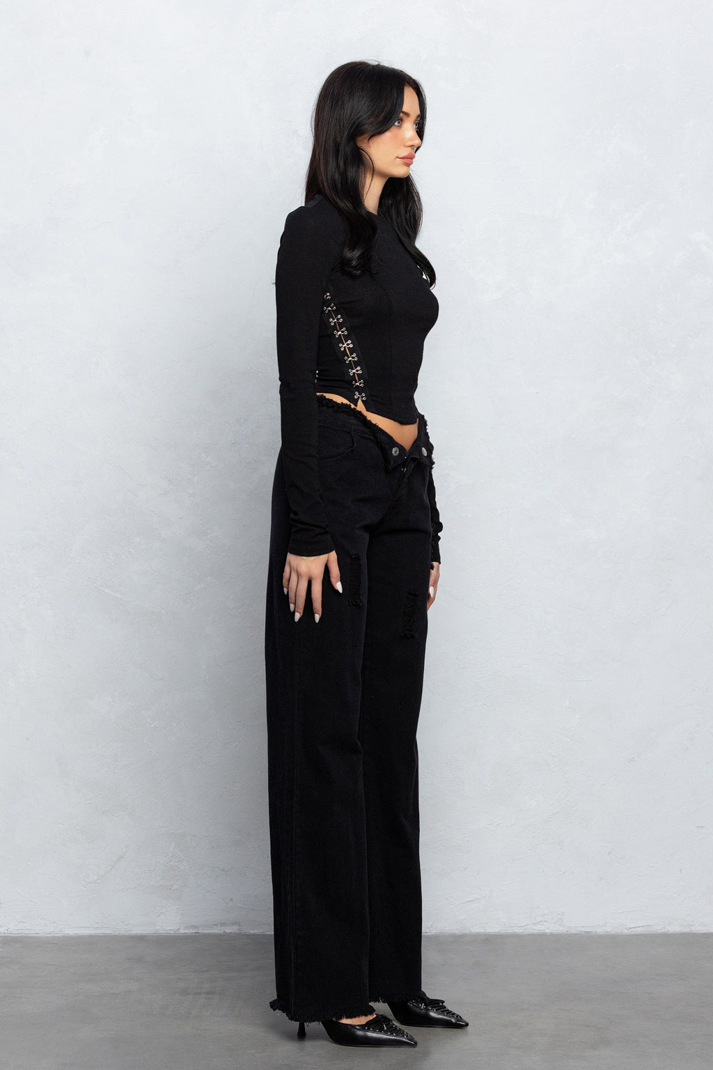 YVETTE RIBBED HOOK & EYE LONG SLEEVE TOP