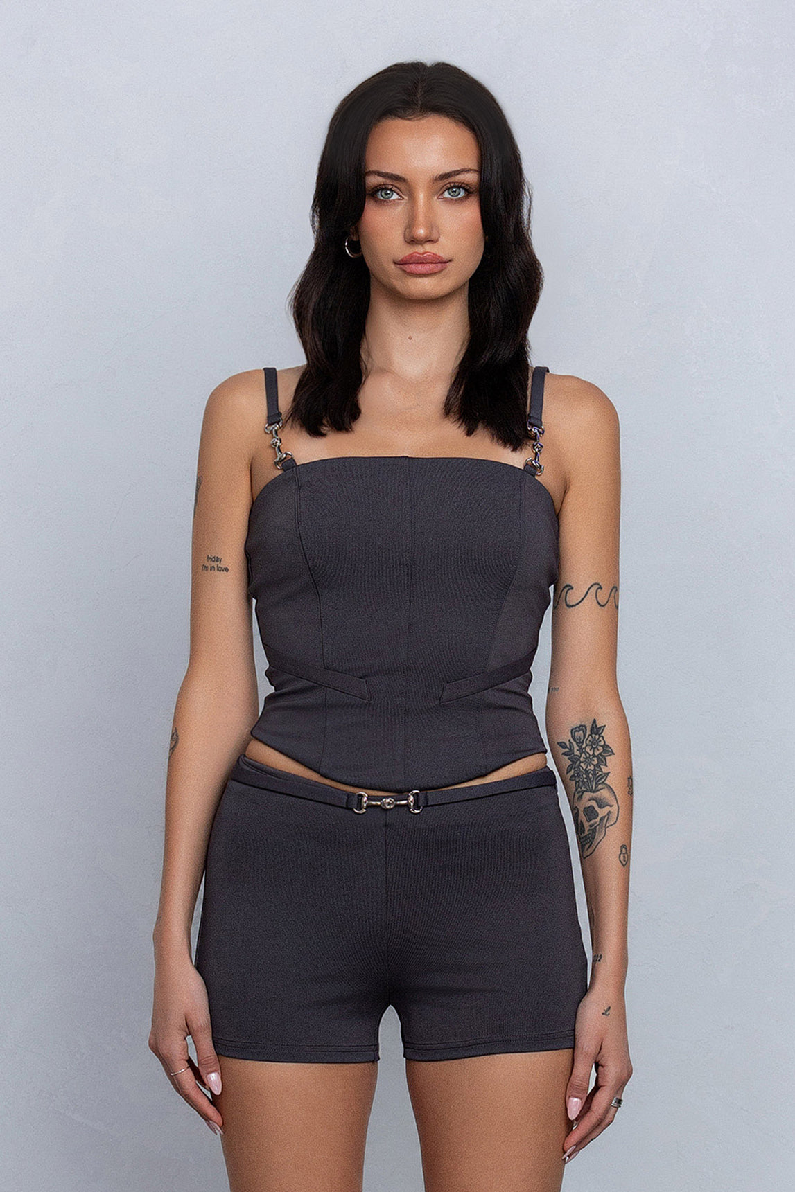 ALETTA SLEEVLESS CROP TOP