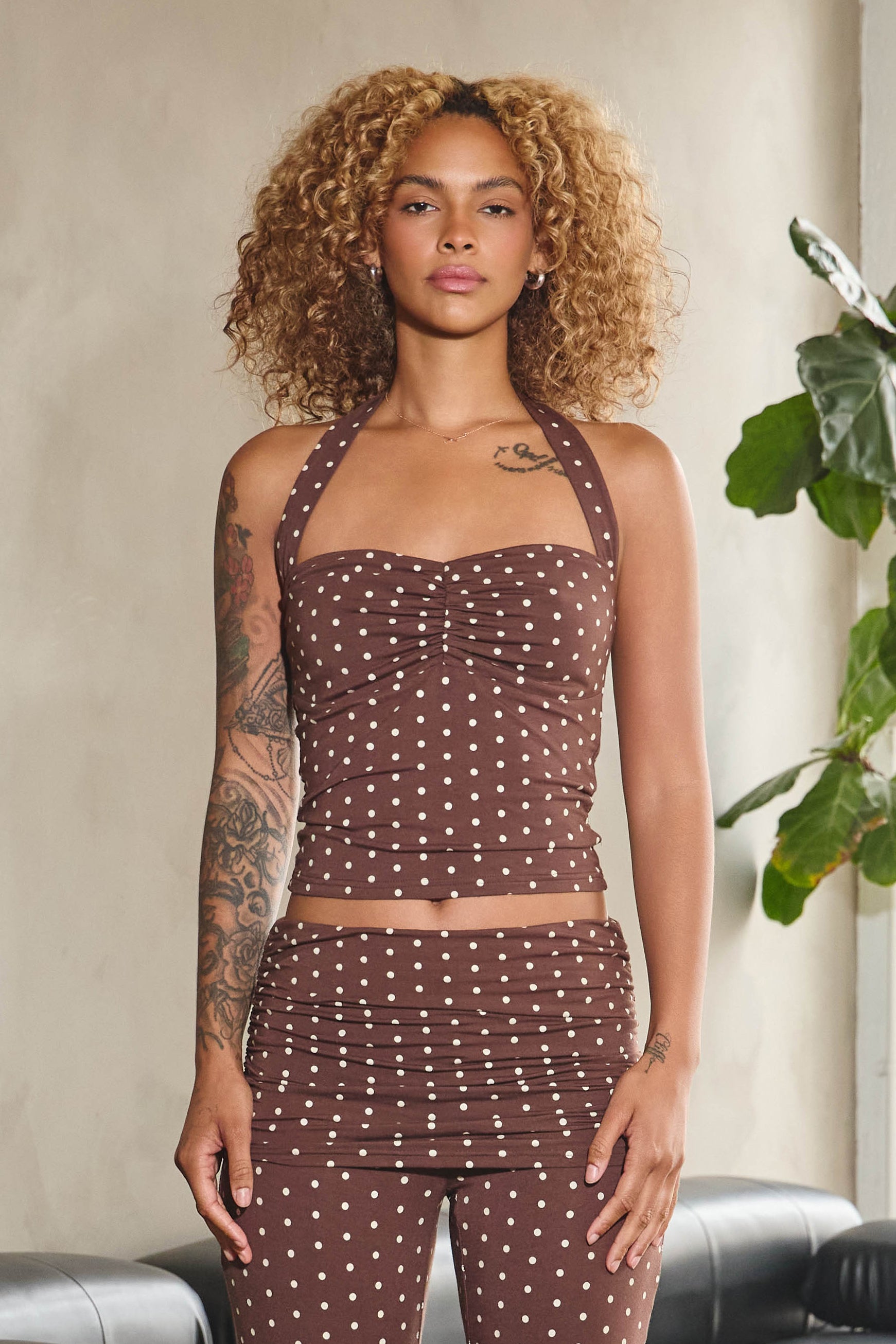 POLKA DOT PRINT HALTER TIE CROP TOP - BROWN