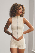 ALMA V-CUT WAISTLINE SLEEVELESS ZIP-UP TOP